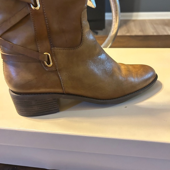 BCBG Boot - Picture 4 of 7